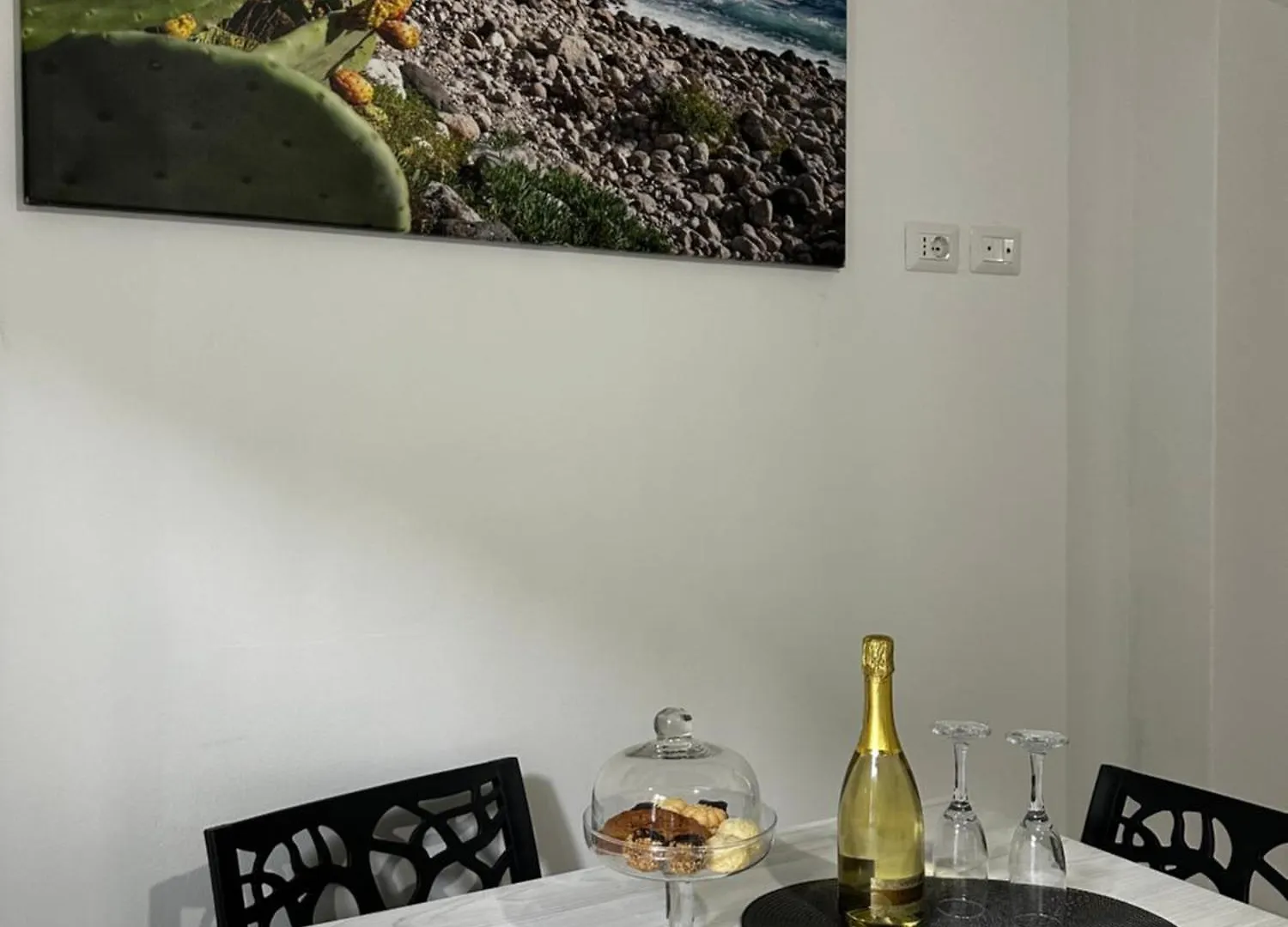 Taormina Beach Apartment